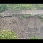 बिपी राजमार्गसँग जोडिएको रोशी खोला र निकास