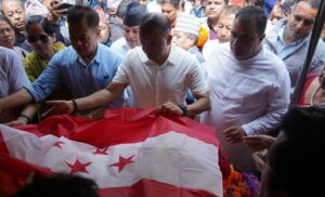 कांग्रेसले तीन दिनसम्म झण्डा आधा झुकाउने