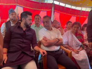 गोपालमान श्रेष्ठलाई श्रद्धाञ्जली दिन कांग्रेस कार्यालय पुगे रवि लामिछाने