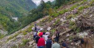 कोदारी राजमार्ग १० दिनदेखि अवरुद्ध