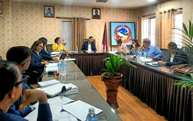 अनसनरत नर्स ज्योति रानाभाटका प्रतिनिधिसँग सरकारको वार्ता सुरु