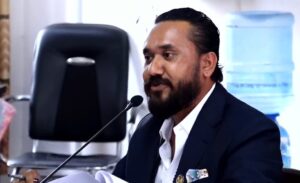 आईजीपी कार्कीलाई सांसद सुनारको चुनौती, ‘मानमर्दन भएको भए अदालत गएर मुद्दा हाल्नुहोस्’