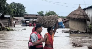 नारायणी नदीमा बाढी: सुस्ताबाट २९ जनाको उद्धार, गाईबाख्रा पनि सुरक्षित स्थानमा सारियो