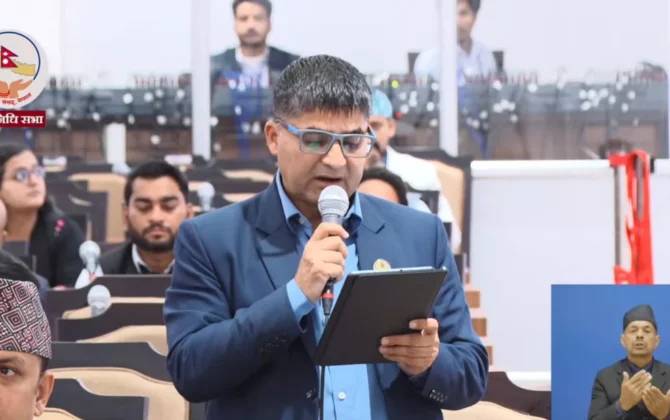 सांसदको काम बजेट माग्ने मात्र होइन, राष्ट्रिय ढुकुटी भर्ने नीति बनाउने हो : अच्युतम लामिछाने